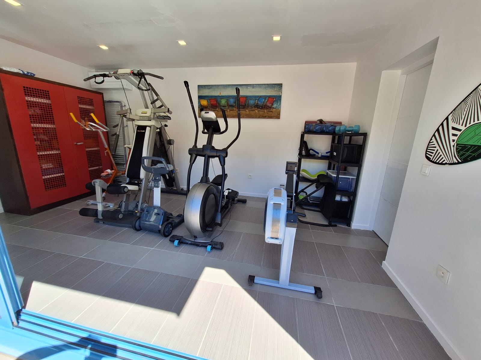 Salle de sport grand angle — activités incluses, gîtes Pyrénées-Catalanes